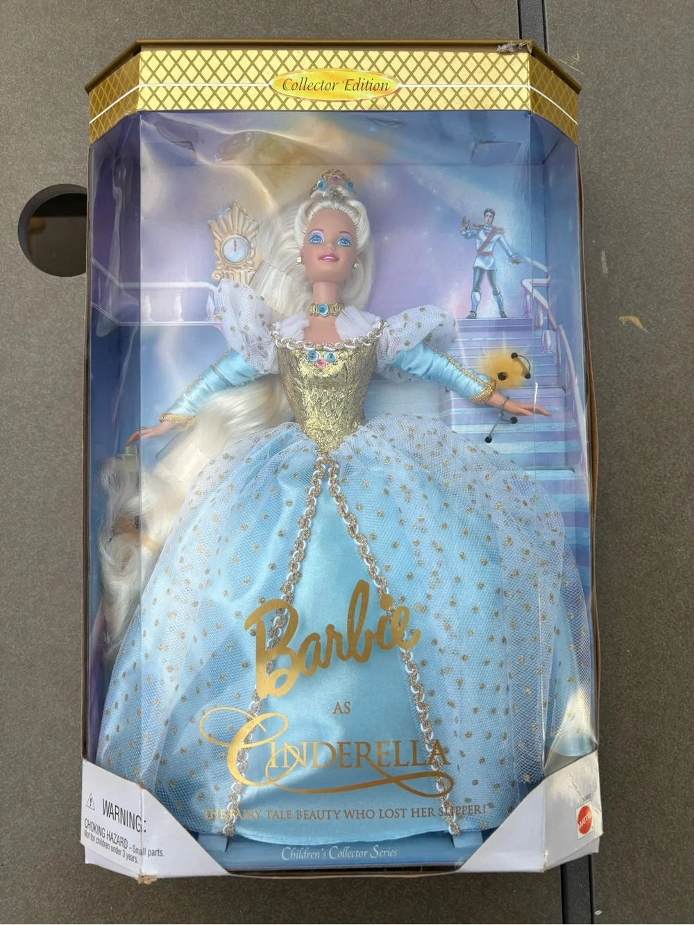 1996 CINDERELLA COLLECTOR EDITION MATTEL BARBIE DOLL 16900 BLONDE